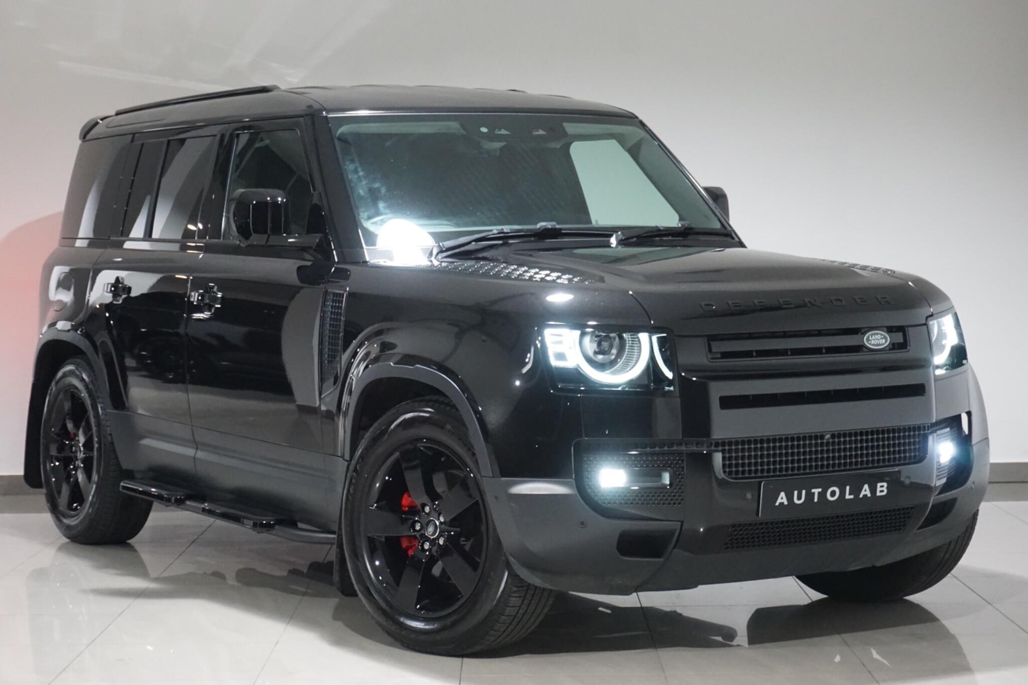 Land Rover Defender 110 3.0 D250 MHEV HSE Hard Top SUV Auto 4WD MWB Euro 6 (s/s) 5dr